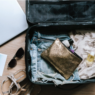 Comment ranger ses affaires dans une valise pour un voyage à l’étranger ?